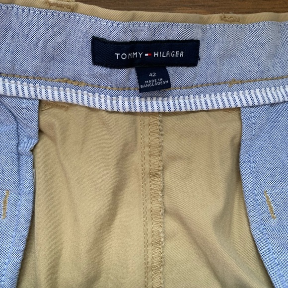 Tommy Hilfiger Shorts - Picture 7 of 7